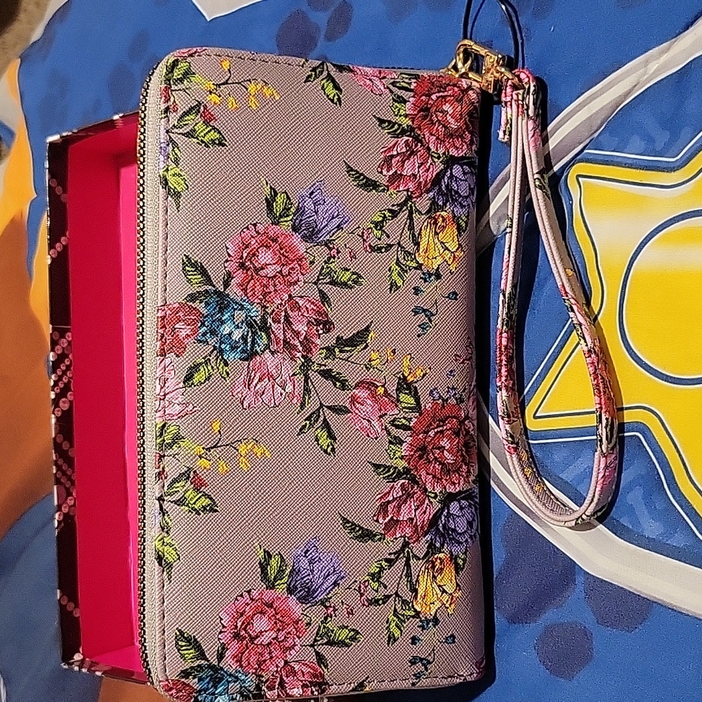 GRAY - Picture 4 of 4